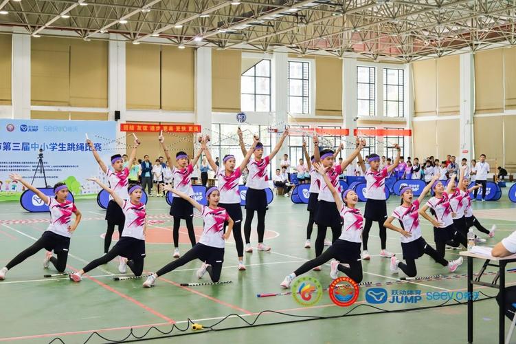 校园体育人气旺文昌市第三届中小学生跳绳比赛圆满举办