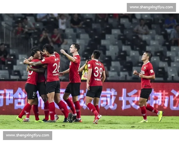 中超焦点战前瞻佳兆业迎战申花攻防博弈悬念十足谁能抢分左右走势 中超焦点战前瞻佳兆业迎战申花攻防博弈悬念十足谁能抢分左右走势